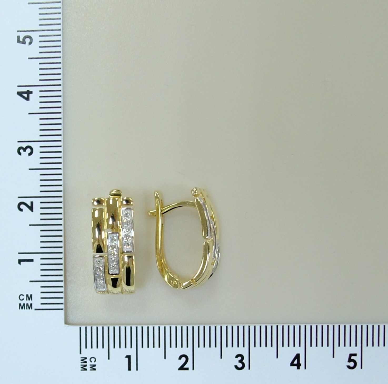 10511-001489 Серьги (Au 585)